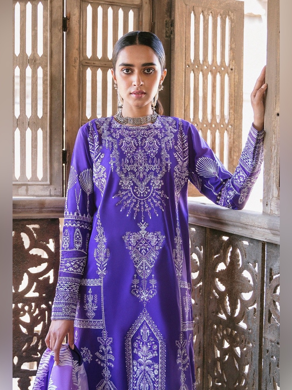 Elegant Purple Pakistani brand Zaha by Khadijah Shah dress lawn embroidered